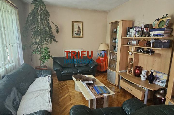 Vilă - 4 camere de inchiriat CENTRAL - Alba anunturi imobiliare Alba