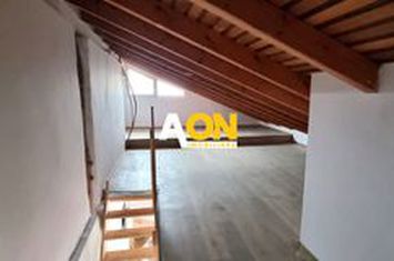 De vanzare apartament 2 camere, scara interioara, Centru anunturi imobiliare Alba