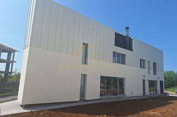 TRIPLEX(CAPAT)P+1+M-TEREN 320 MP-CENTRU PRIMARIE anunturi imobiliare Bucuresti