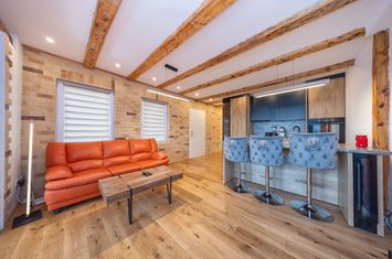 Apartament 2 camere modern | zona centrala | vedere panoramica anunturi imobiliare Brasov