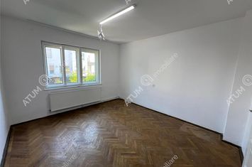 Casă - 3 camere de inchiriat CALEA DUMBRAVII - Sibiu anunturi imobiliare Sibiu