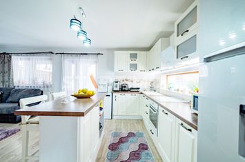 Casa mobilata Central Sanpetru anunturi imobiliare Brasov