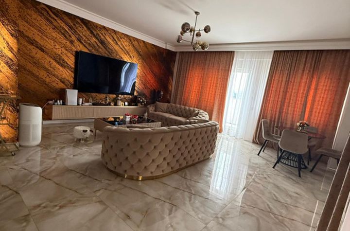 Apartament 4 camere de vanzare CALEA BUCURESTI - Dolj anunturi imobiliare Dolj