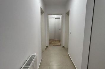 Apartament 3 camere de vanzare TRACTORU - Brasov anunturi imobiliare Brasov