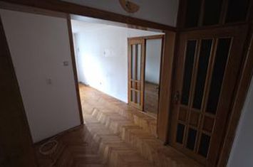 Apartament 2 camere central , 57 mp Petrosani, Hunedoara anunturi imobiliare Hunedoara
