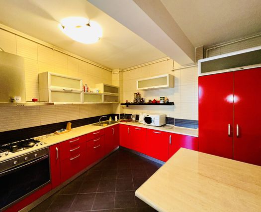 Apartament 3 camere Stefan cel Mare, 122 mp