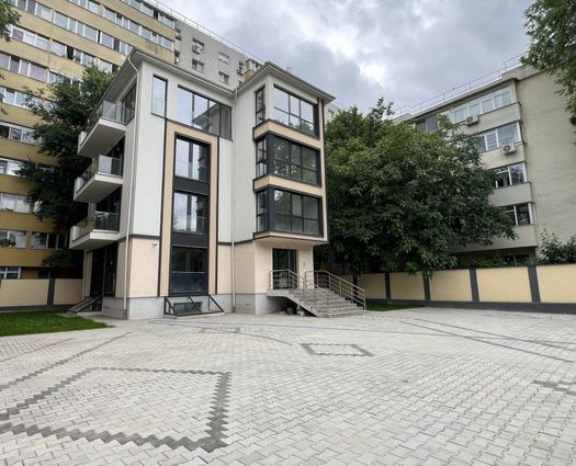 Vilă 20 cam Tei, 574 mp, P+3
