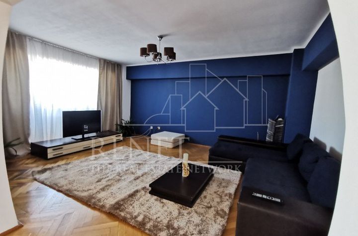 Apartament 3 camere de vanzare CENTRU - Arges anunturi imobiliare Arges