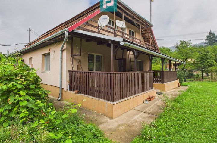 Casă de vânzare în depresiunea Munților Codru Moma anunturi imobiliare Arad