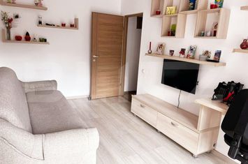 Apartament 2 camere de vanzare FLORESTI - Cluj anunturi imobiliare Cluj