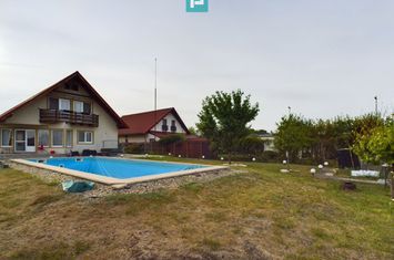 Casă individuală cu piscină și teren generos în Becicherecu Mic anunturi imobiliare Timis