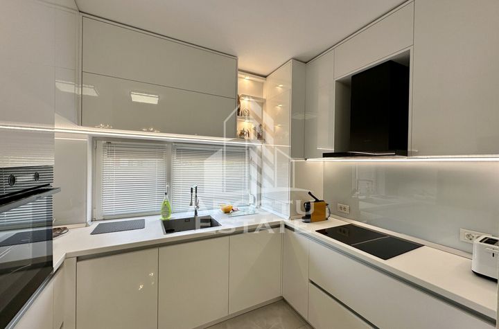 Casa moderna cu 4 camere in Dumbravita anunturi imobiliare Timis