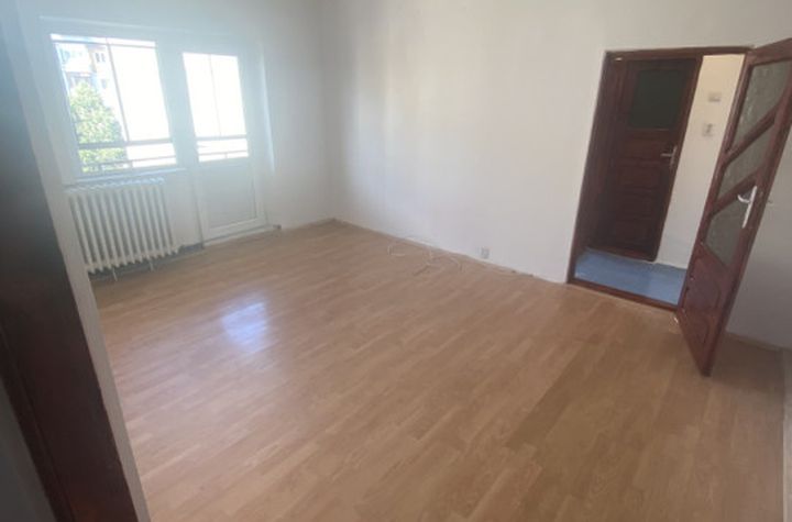 Apartament 3 camere de vanzare FILIASI - Dolj anunturi imobiliare Dolj