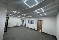 3.300 €, Spațiu industrial