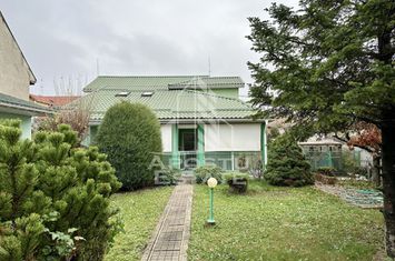 Casa impresionanta cu 4 camere, garaj si anaxe, in Timisoara anunturi imobiliare Timis