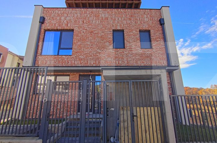 Vilă - 4 camere de vanzare CLUJ-NAPOCA - Cluj anunturi imobiliare Cluj