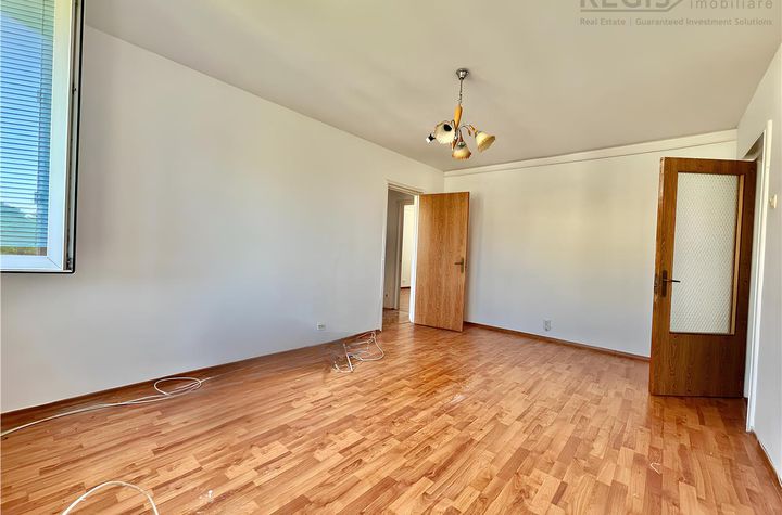 Apartament 3 camere de vanzare GIURGIULUI - Bucuresti anunturi imobiliare Bucuresti