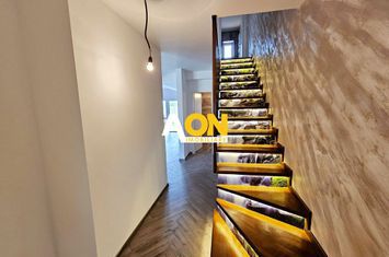 1/2 Duplex nou, 4 camere, finisat la cheie, 300 mp teren, zona Garii anunturi imobiliare Alba