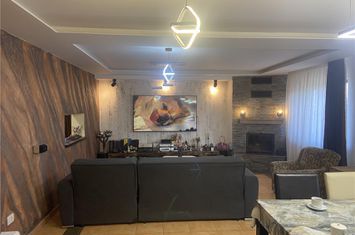 Casă - 5 camere de vanzare CAMPINEANCA - Vrancea anunturi imobiliare Vrancea