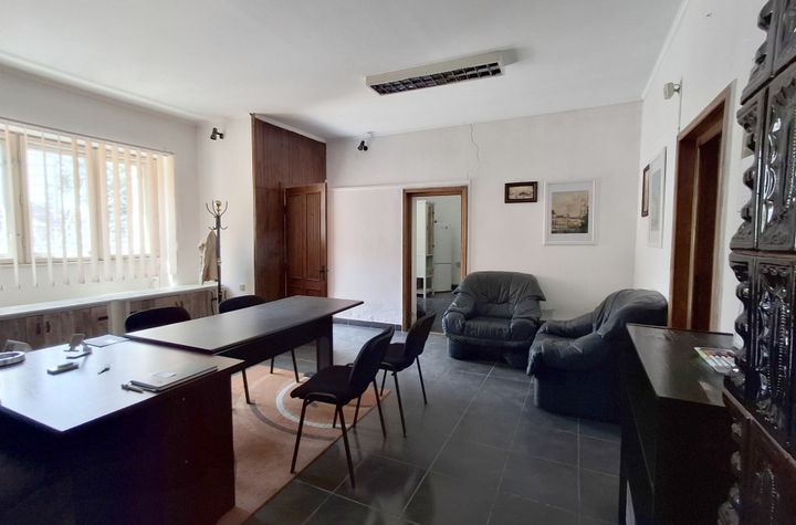 Apartament 6 camere de vanzare ORADEA - Bihor anunturi imobiliare Bihor