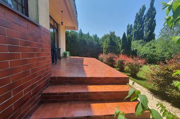 VÂNZARE VILA INDIVIDUALA , 6 CAMERE ZONA IANCU NICOLAE  ! anunturi imobiliare Bucuresti