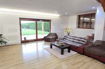 Vilă - 5 camere de vanzare ODOREU - Satu Mare anunturi imobiliare Satu Mare