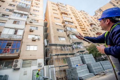 Încep lucrările de reabilitare pentru 132 de blocuri din București