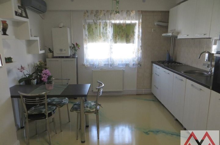 Apartament 2 camere Calea Vitan - Mihai Bravu, centrala termica anunturi imobiliare Bucuresti