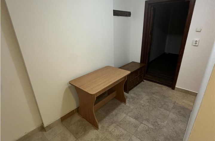 Garsonieră de vanzare ARADULUI  - Timis anunturi imobiliare Timis