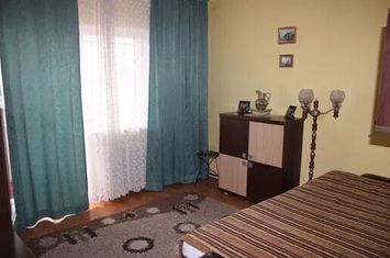 Apartament 4 camere,de vanzare, in cartierul Marasti, strada Bucuresti anunturi imobiliare Cluj