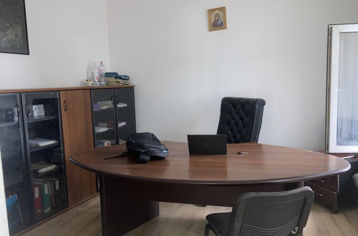 Vilă - 4 camere de inchiriat FLOREASCA - Bucuresti anunturi imobiliare Bucuresti