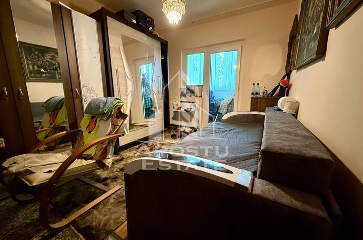 Apartament cu 3 camere, etajul 1, centrala proprie, zona Soarelui anunturi imobiliare Timis