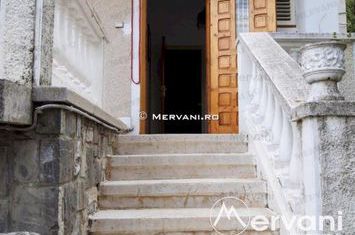 Casă - 9 camere de vanzare SINAIA - Prahova anunturi imobiliare Prahova