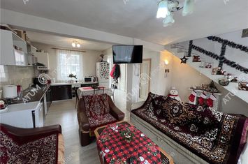 Vilă - 3 camere de vanzare CALEA CISNADIEI - Sibiu anunturi imobiliare Sibiu