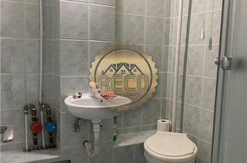 Apartament 3 camere de vanzare CENTRAL - Bihor anunturi imobiliare Bihor