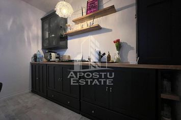 Apartament cu 3 camere, semidecomandat, in Dumbravita anunturi imobiliare Timis