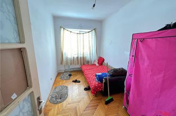 Apartament 3 camere de vanzare CENTRAL - Vrancea anunturi imobiliare Vrancea