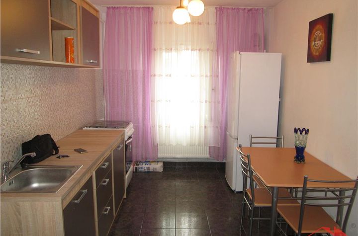 Apartament 2 camere de vanzare CENTRAL - Vrancea anunturi imobiliare Vrancea