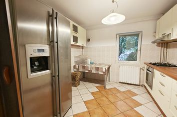 Apartament 4 camere de vanzare TIMISOARA - Timis anunturi imobiliare Timis