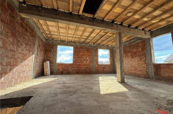 Vilă - 3 camere de vanzare VANATORI - Vrancea anunturi imobiliare Vrancea