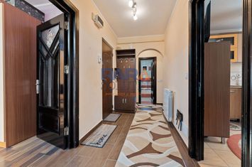 Apartament 3 camere mari, 75 mp, etaj 1, zona Favorit anunturi imobiliare Neamt