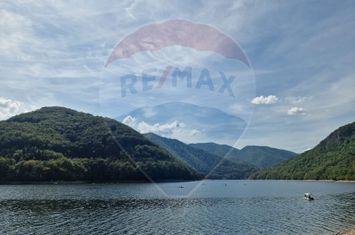 Teren intravilan cu deschidere la lacul Tarnița anunturi imobiliare Cluj