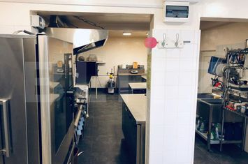 Spațiu comercial de vanzare FLORESTI - Cluj anunturi imobiliare Cluj