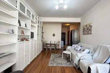 Foto 3 2 camere decomandat, Curte privata 52 mp, Centrala proprie, Metrou Laminorului anunturi imobiliare Sector 1