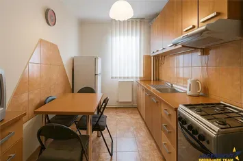 Apartament 3 camere de vanzare BUCURESTI - Bucuresti anunturi imobiliare Bucuresti