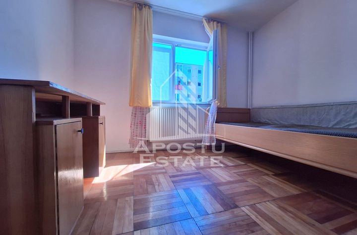 Garsoniera confort 1, 28 mp utili, zona Centrala anunturi imobiliare Arad