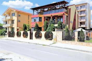 Mamaia Nord - Langa Mare, pensiune la cheie, 11 camere, 9 bai! anunturi imobiliare Constanta