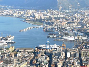 Palermo, cel mai important oraş al Siciliei, mult mai accesibil decât alte metropole italiene