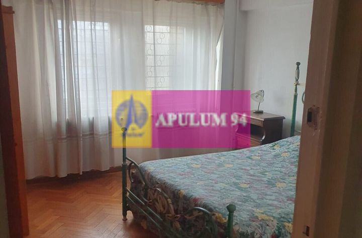 Apartament 4 camere, la vanzare, ultracentral - Bulevardul Unirii anunturi imobiliare Bucuresti