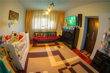 Apartament 2 camere de vanzare CENTRAL - Bihor anunturi imobiliare Bihor